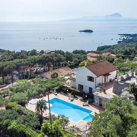 Awesome In With House Sea View *