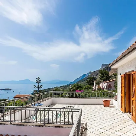 Hébergement de vacances Awesome In With House Sea View Maratea