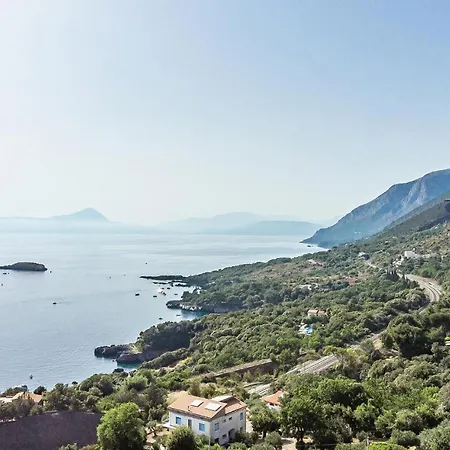 Awesome In With House Sea View